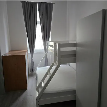 Quiet Apartment,private Free Parking *