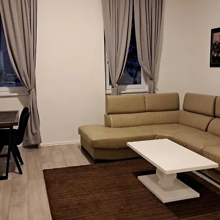 アパート Quiet Apartment,private Free Parking